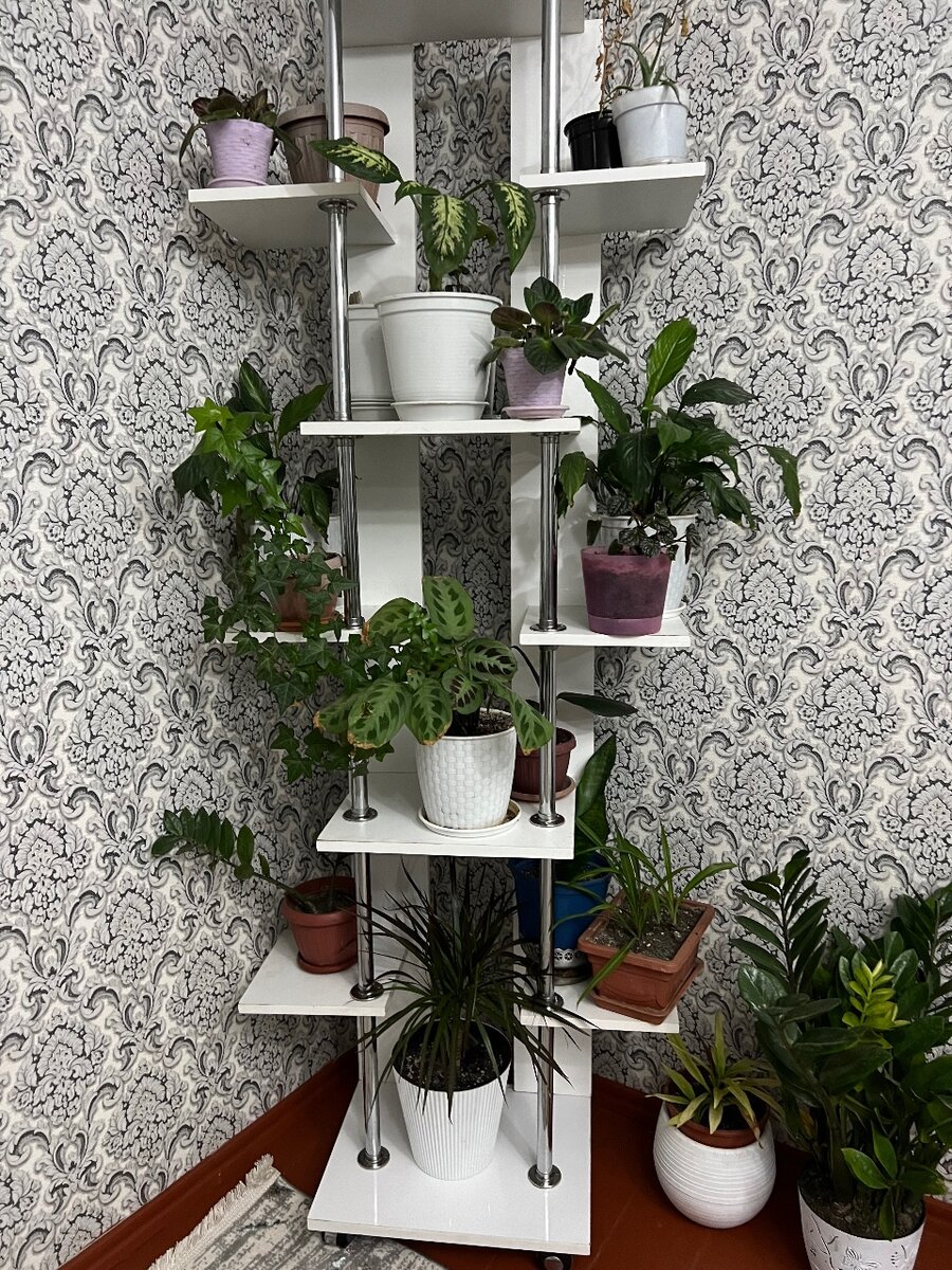 Подставка для комнатных цветов