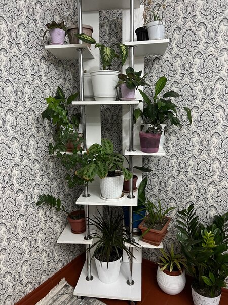 Подставка для комнатных цветов