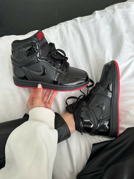 AIR JORDAN 1 LONG MIRROR