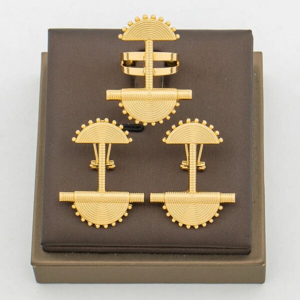 Boucles d'oreilles et bague