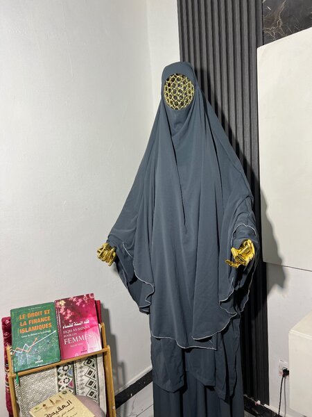 Abaya chic en soie