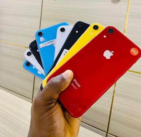 iPhone XR 64Gb