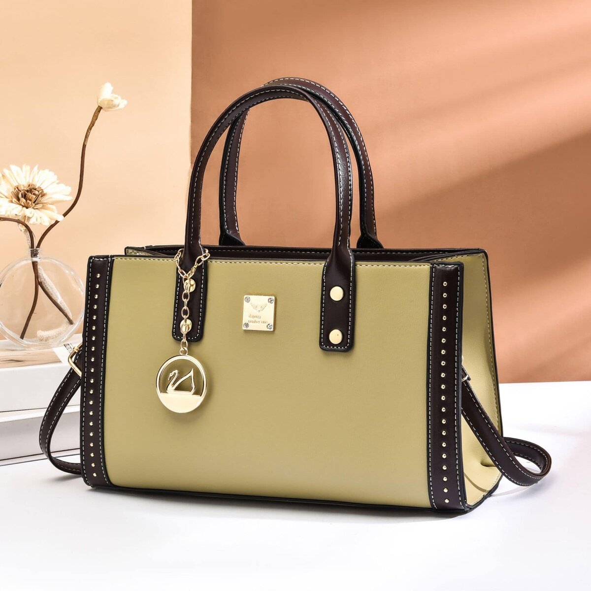 High quality, stylish women's bag