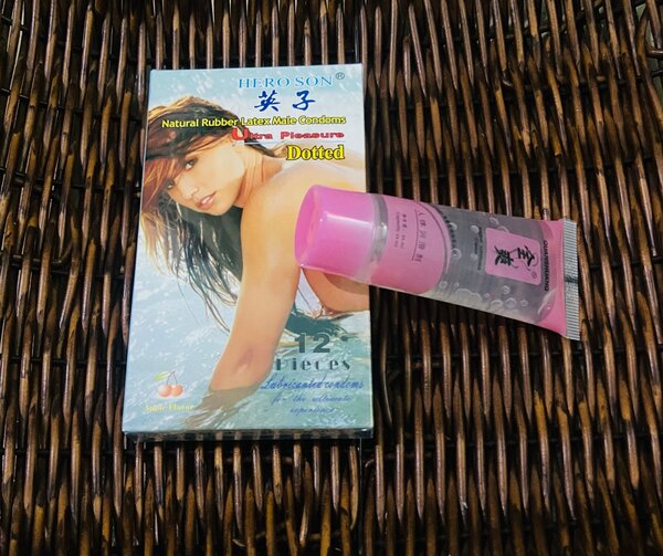 Préservatifs + lubrifiants