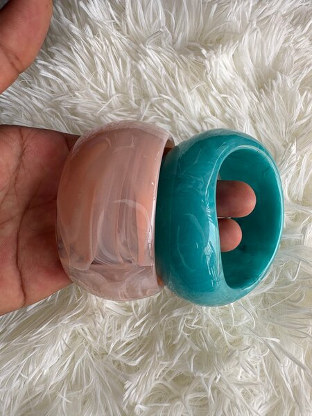 Bracelets en résine 1 à 2000