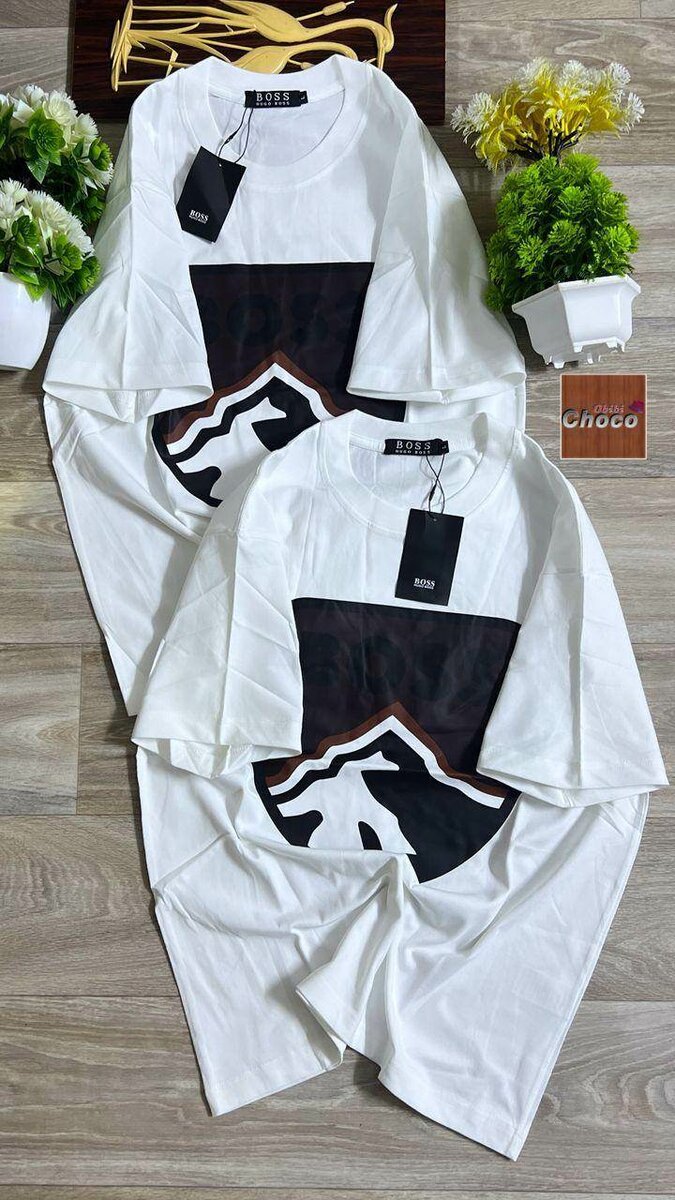 T-shirts assortis imprimés