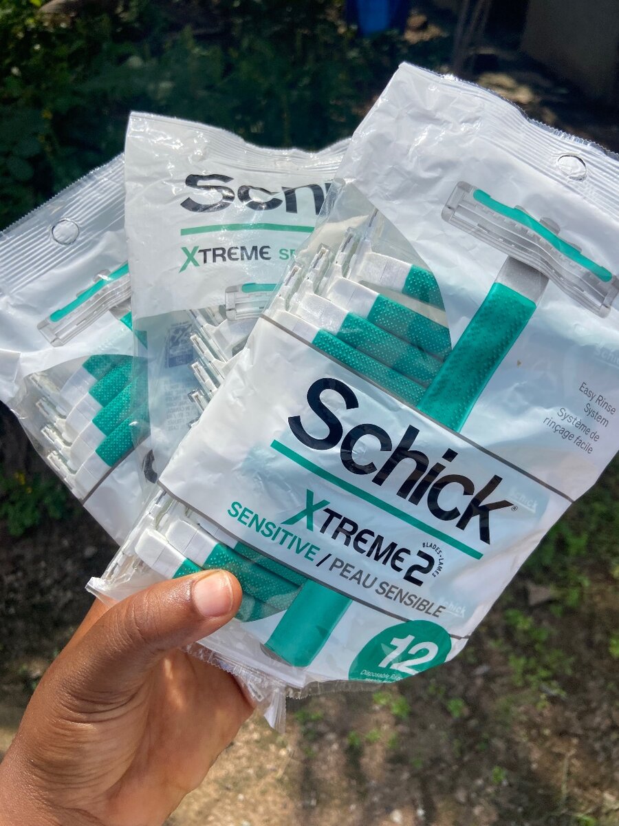 Schick 12 shaving sticks