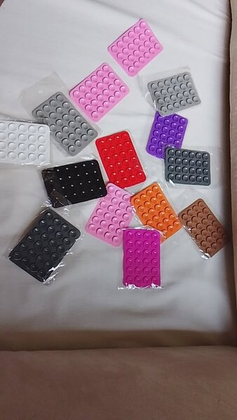 Piles adhésives réutilisables pour LEGO