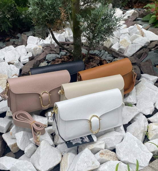 сумки разных цветов