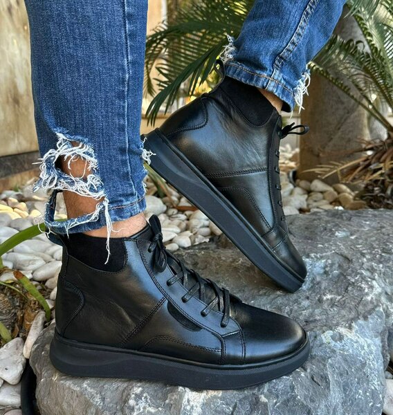 Bottes en cuir noir pour homme