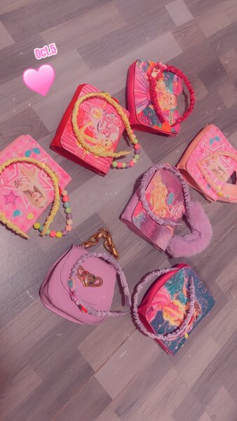 Bag and hair band set