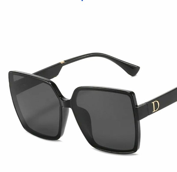 Lunettes de soleil carrées élégantes