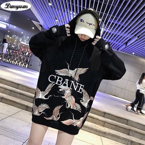 Sweat à capuche grues élégant