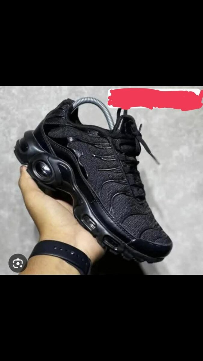 Baskets noires de sport tendance