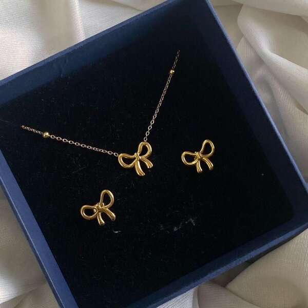 Gold Bow Jewelry Set