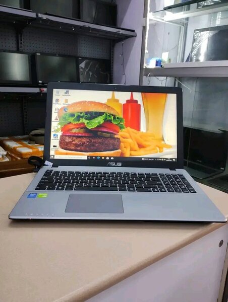 Ordinateur portable ASUS 15.6"