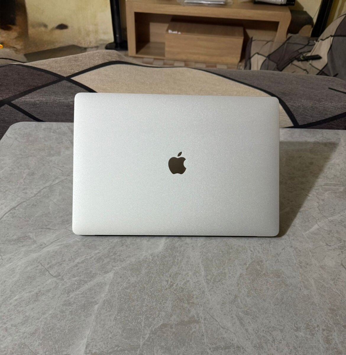  MacBook Pro 2019 CORE i9 RETINA ÉCRAN 16 pouce ~ Touch Bar Touch ID | Graphic RADEON PRO 5500M 4Go Dédiée