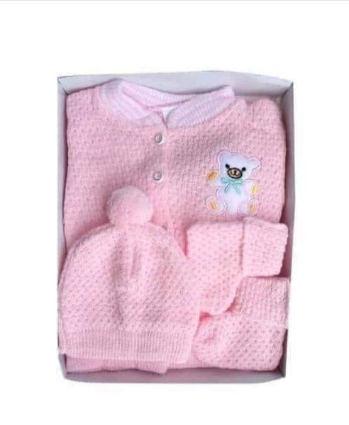 Kit naissance en laine 4 pièces