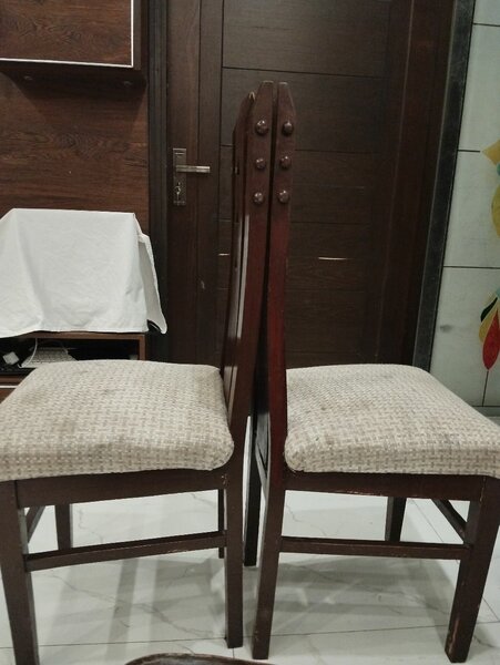 Dinning table chair 1 free with 2