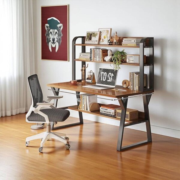 Bureau moderne avec étagère