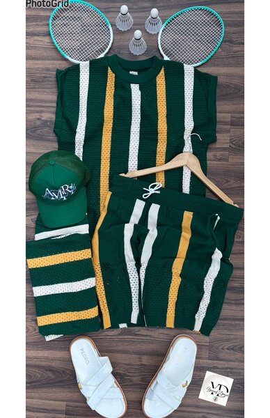 Ensemble de sport vert