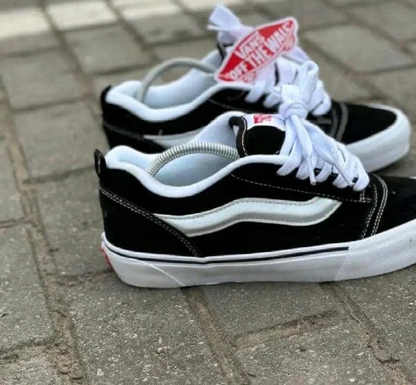 Baskets noires classiques