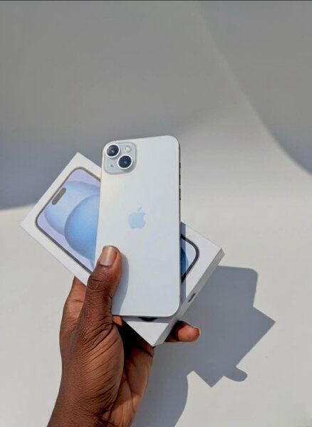 iPhone 15 simple  Blanc