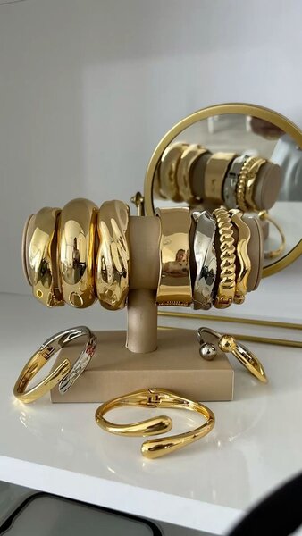 Elegant Gold Bracelets Set