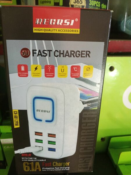 Fast Charger 6.1 A Recrsi