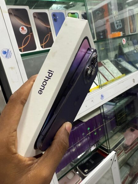 14 pro 128gb avec carton tout