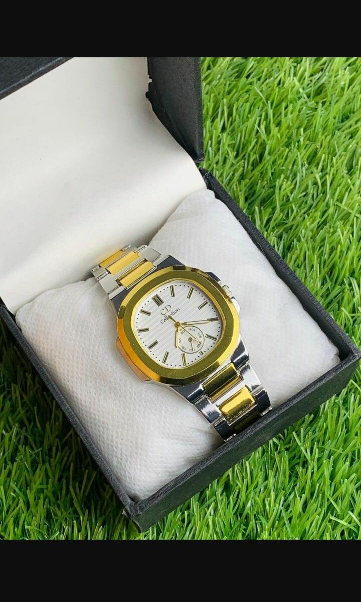 Men's analouge watch