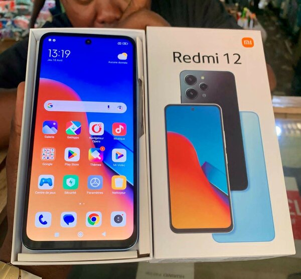 REDMI 12 256GB/8GB DE RAM 2SIM