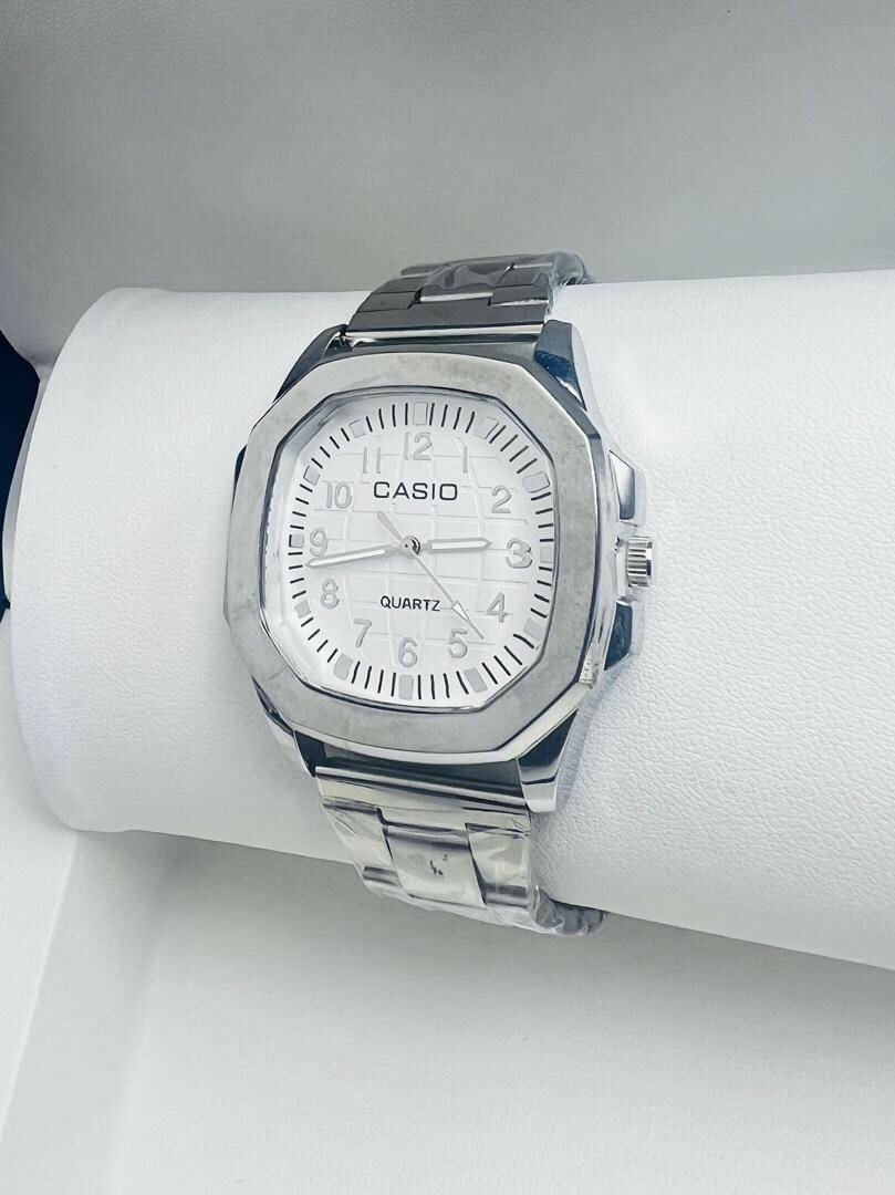 PROMO MONTRE CASIO ET PATEK PHILIPPE