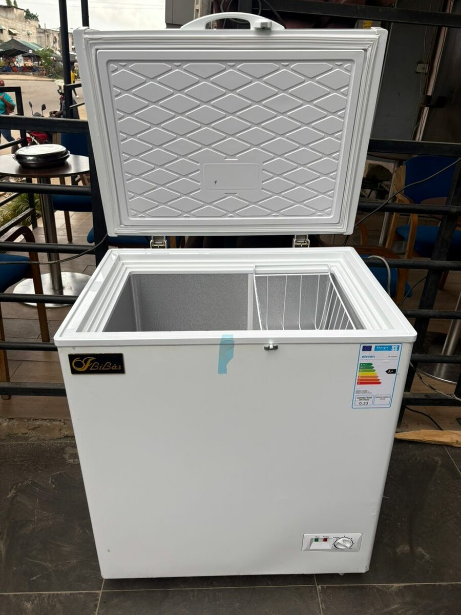 Congélateur coffre compact 100L