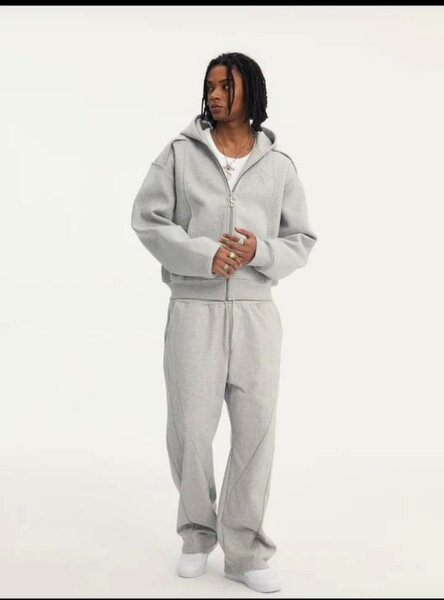 Ensemble de survêtement gris
