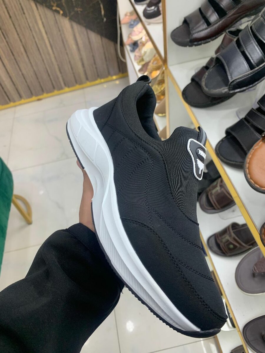 Mens Skechers Black Limited Edition