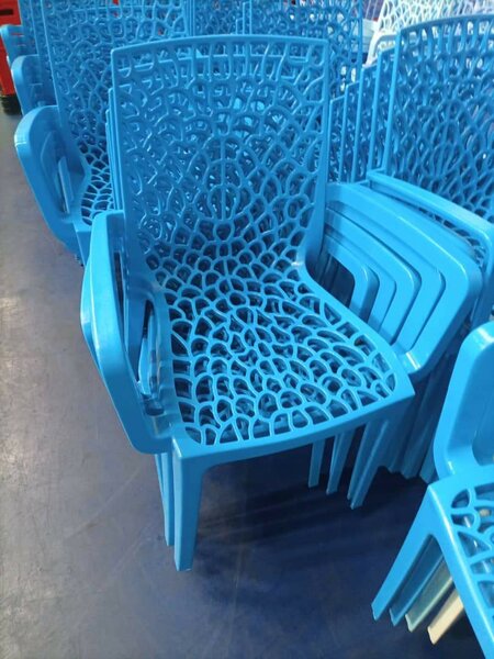 Chaises Plastique Design Empilables