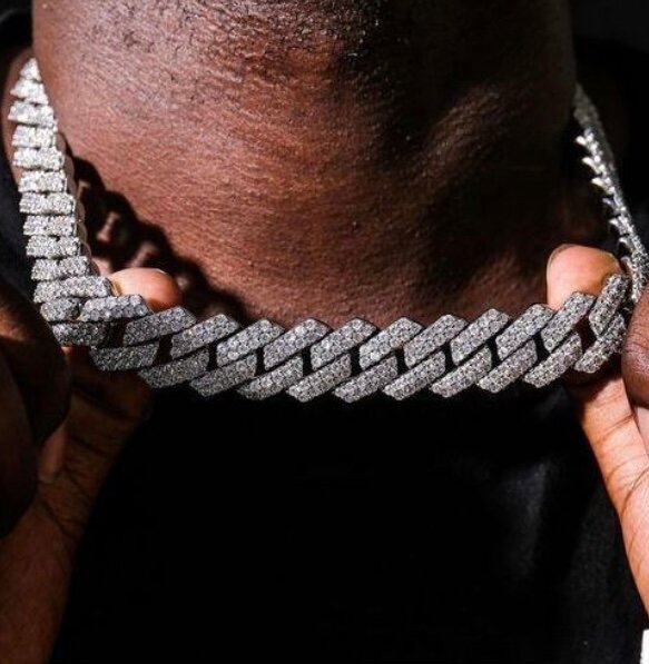 Chaîne cubaine en strass