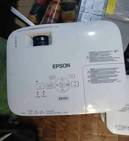 Projecteur Epson EB-X10