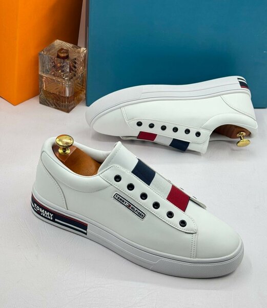 TOMMY HILFIGER WHITE
