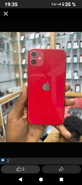 iPhone 11 Rouge et Bleu