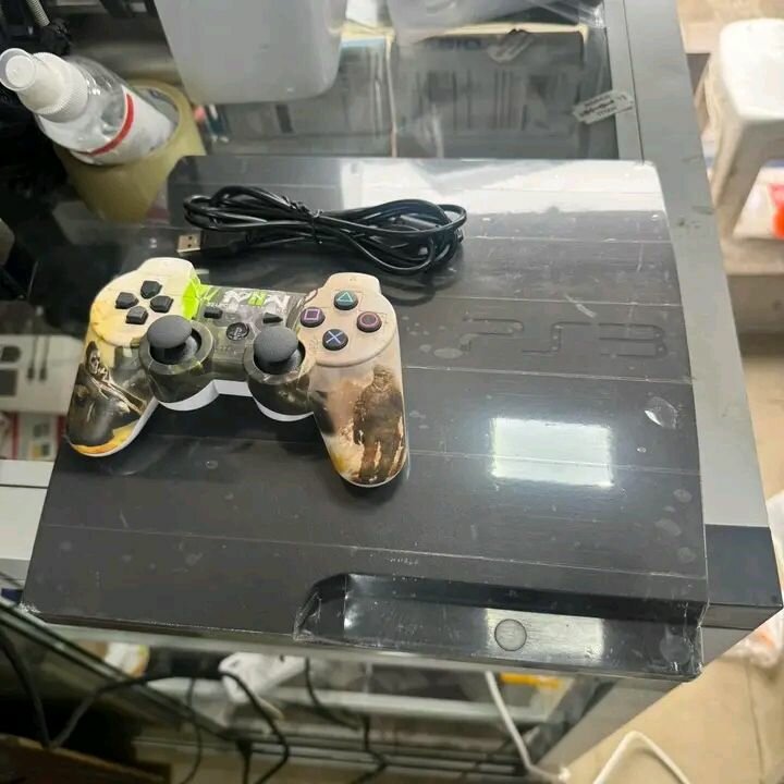 Console PlayStation 4 Slim 500 Go