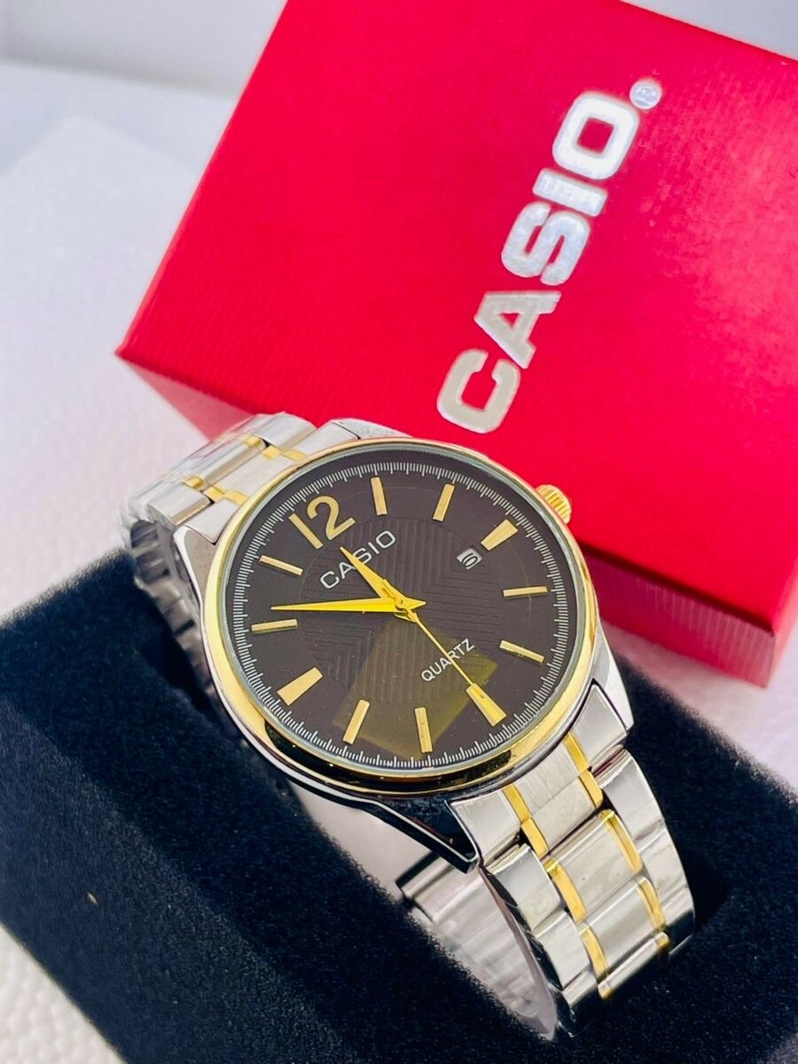 Montres élégantes Casio et Lacoste