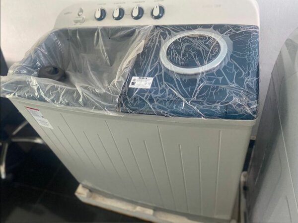 SAMSUNG WASHING MACHINE TWIN TOP 14KG.