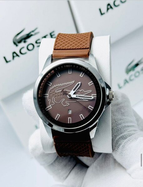 Montres Lacoste Classiques