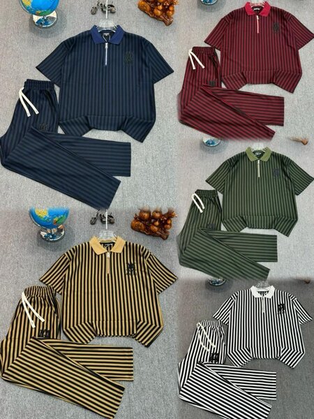 Ensemble de survêtements rayés