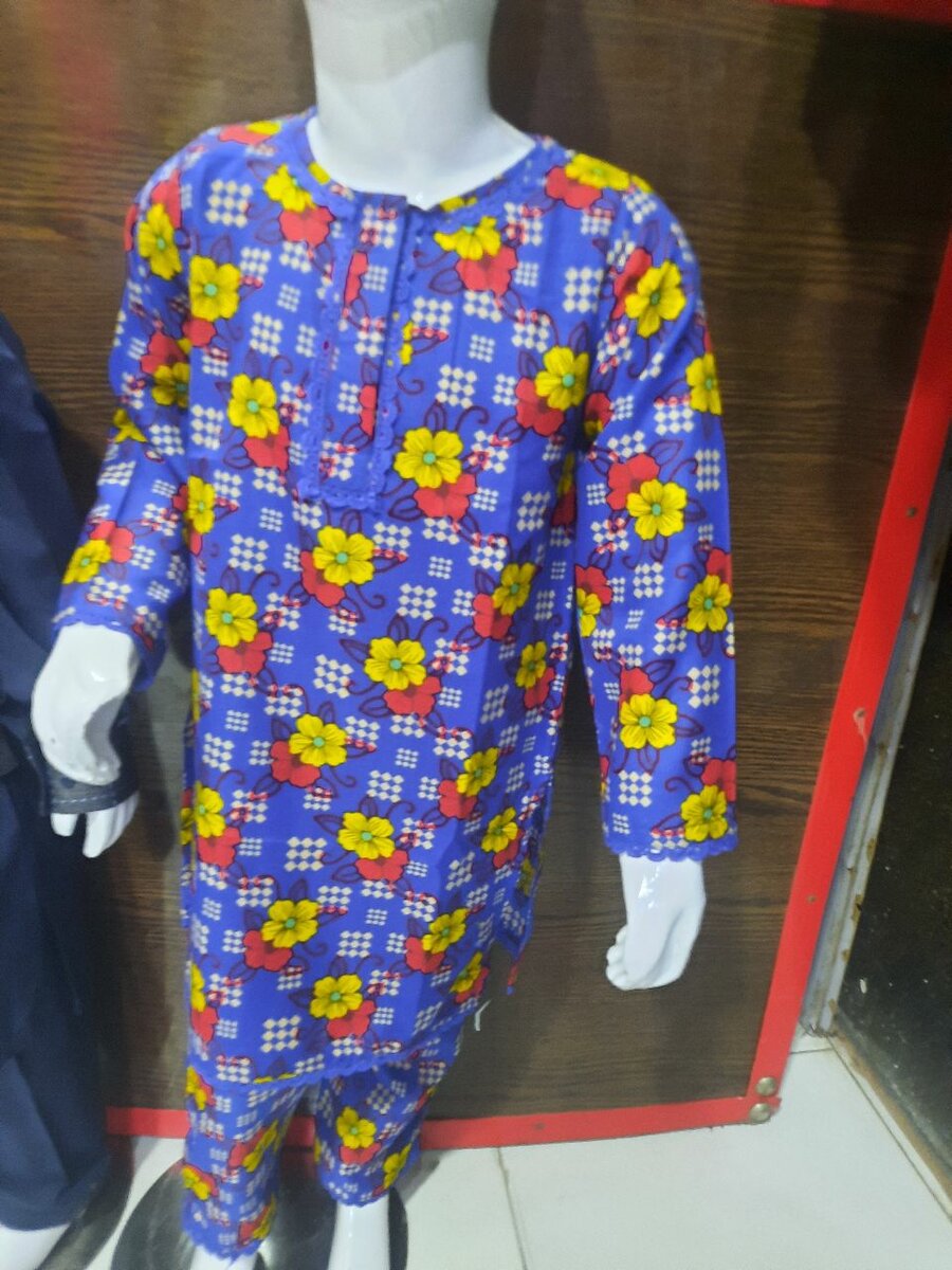 Girls dress