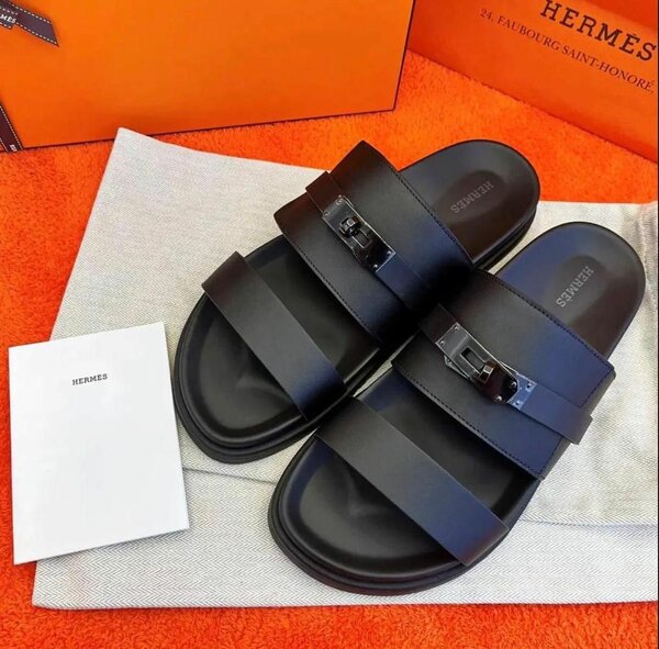 Sandales élégantes noires Hermès