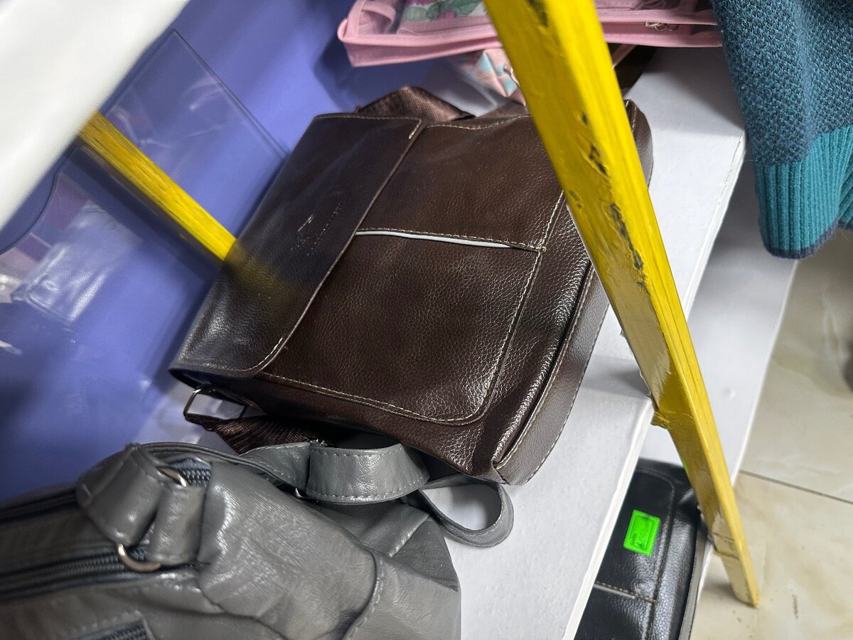 Срочно продаю сумки 20штук 400сом