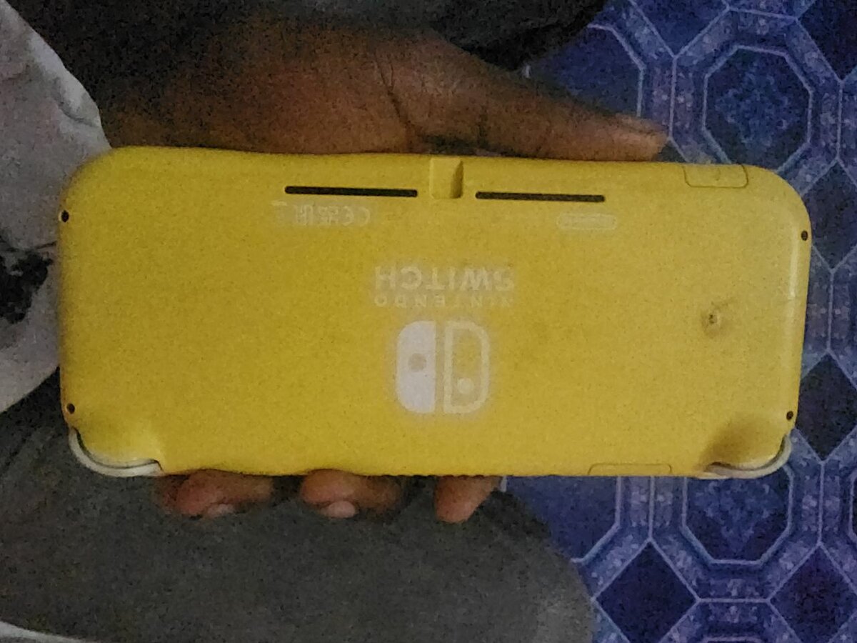 Console Nintendo Switch Lite Jaune